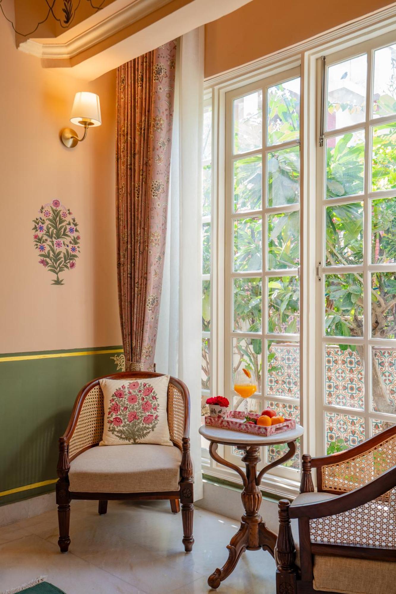 Laalee Guest house *